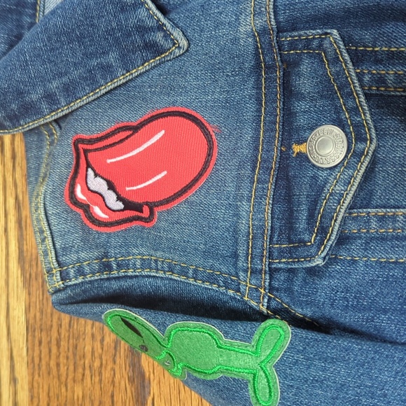 Levi's patch jean jacket - Picture 2 of 9